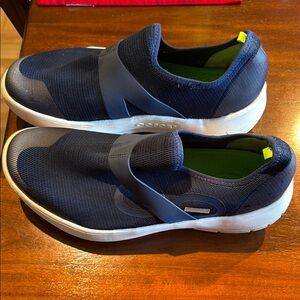 OOFOS Men's Navy Slip-On Shoes
